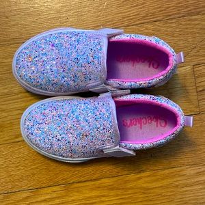 Sparkly kids skecher sneakers. Toddler size 9 (US).